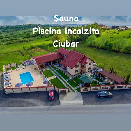 Pensiunea Adrian โนวาชิ-สเตรยนี ภายนอก รูปภาพ
